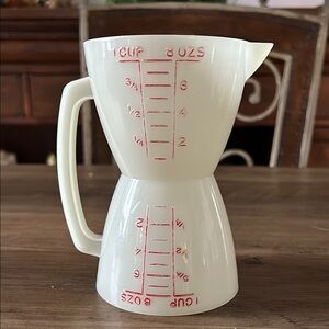 Tupperware Measuring Cup #860 Double Wet & Dry 8 oz 1 cup